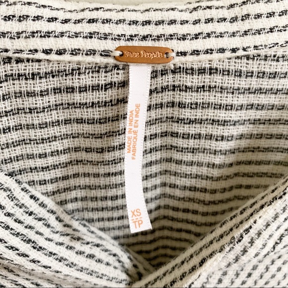 Free People High-Low Top. Striped White & Black. - Picture 7 of 8